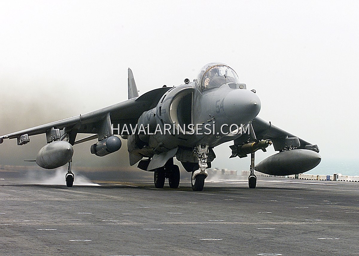 AV-8B HARRIER